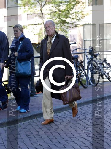 Amsterdam 1 oktober 2013
Advocaat Theo Hiddema op straat in Amsterdam