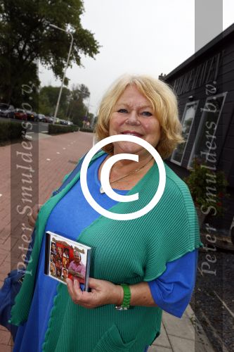 Loosdrecht 25 september 2013
Presentatie cd Ronnie Tober. Tineke de Nooij