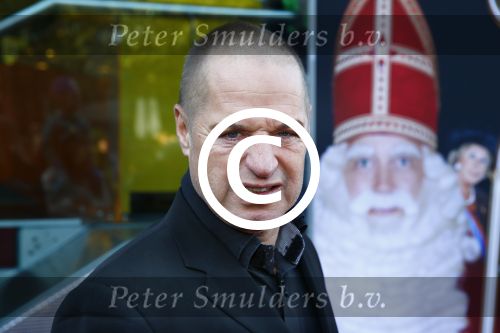 Amsterdam  29 september 2013
Premiere sinterklaas en de pepernoten chaos in pathe arena. Tony Neef met partner
