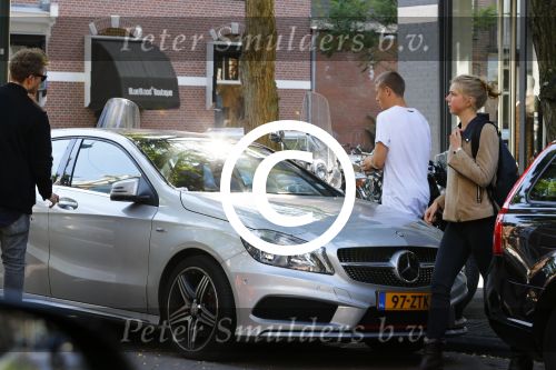 Amsterdam 30 september 2013
Viktor Fischer krijgt bekeuring op de cornelis schuytstraat.
