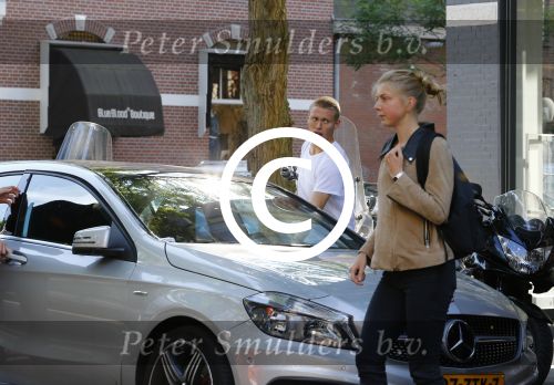 Amsterdam 30 september 2013
Viktor Fischer krijgt bekeuring op de cornelis schuytstraat.