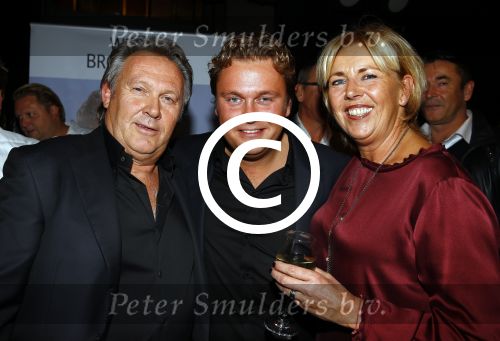 Amsterdam 14 oktober 2013
Presentatie nieuwe cd Wesly Bronkhorst in cafe players. Wesly met ouders