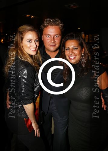 Amsterdam 14 oktober 2013
Presentatie nieuwe cd Wesly Bronkhorst in cafe players. Wesly met Fabienne de Vries en Esther Oosterbeek