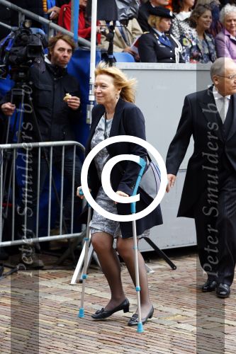 Den Haag 17 september 2013
Prinsjesdag op het binnenhof. Winnie Sorgdrager op krukken