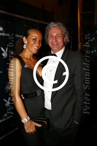 Amsterdam 3 oktober 2013
Feestje voor het 30 jarig bestaan van Playboy . Beertje v Beers arriveert met een nieuwe jaguar Cabrio en onthult het eerst nummer waar ze de cover siert. Mark Teurlings met vrouw  Yvette Rommey
