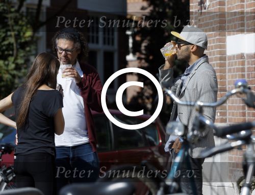 Amsterdam 15 september 2014
Alain Clark met een vriend en een vriendin in Amsterdam zuid