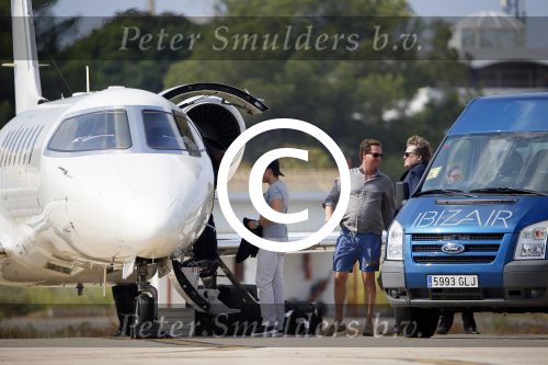 ibiza 26 september 2014
Opnames beste zanger van nederland bij hotel atzaro op ibiza. Rene Froger Jan Smit Xander de Buisonje Edsilia Rombley Andre Hazes jr vliegen daarna met prive vliegtuig naar Nederland