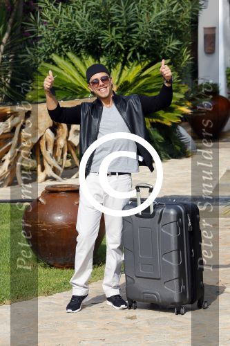 ibiza 26 september 2014
Opnames beste zanger van nederland bij hotel atzaro op ibiza. Rene Froger Jan Smit Xander de Buisonje Edsilia Rombley Andre Hazes jr vliegen daarna met prive vliegtuig naar Nederland