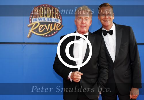 Utrecht 21 september 2014
Premiere moeder ik wil bij de revue in het beatrixtheater. Andre v Duin met Martin