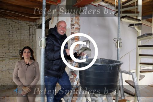 Apeldoorn 22 oktober 2014
Kapsalon en het nieuwe huis van Andy en Melisa vd Meyde wat helemaal verbouwd moet worden.