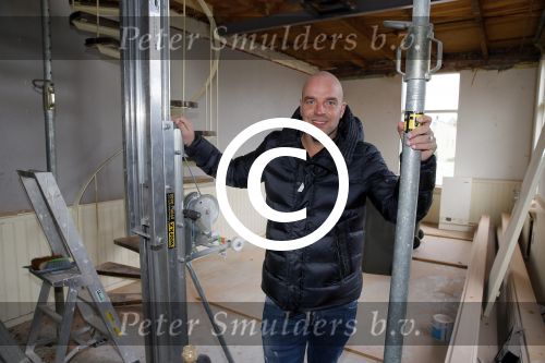 Apeldoorn 22 oktober 2014
Kapsalon en het nieuwe huis van Andy en Melisa vd Meyde wat helemaal verbouwd moet worden.