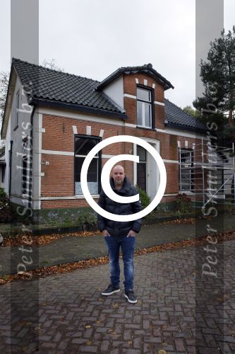 Apeldoorn 22 oktober 2014
Kapsalon en het nieuwe huis van Andy en Melisa vd Meyde wat helemaal verbouwd moet worden.
