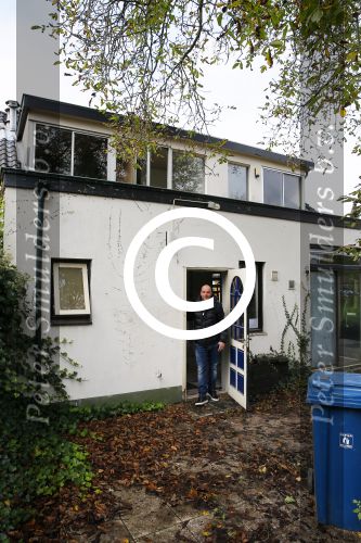 Apeldoorn 22 oktober 2014
Kapsalon en het nieuwe huis van Andy en Melisa vd Meyde wat helemaal verbouwd moet worden.
