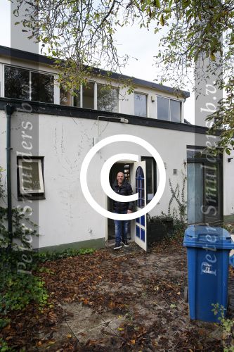 Apeldoorn 22 oktober 2014
Kapsalon en het nieuwe huis van Andy en Melisa vd Meyde wat helemaal verbouwd moet worden.