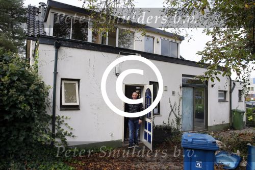 Apeldoorn 22 oktober 2014
Kapsalon en het nieuwe huis van Andy en Melisa vd Meyde wat helemaal verbouwd moet worden.