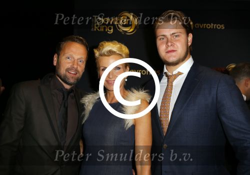 Amsterdam 16 oktober 2014
Uitreiking gouden televizierring in Carre. Anita Witzier met man en zoon