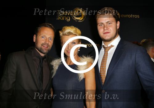 Amsterdam 16 oktober 2014
Uitreiking gouden televizierring in Carre. Anita Witzier met man en zoon