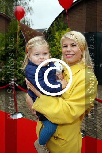 Amsterdam 8 0ktober 2014
Mama van het jaar verkieizing. Annemarie Jung met dochter en moeder