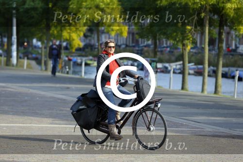 Amsterdam 9 oktober 2014
Annette Malherbe op de fiets bij de westergasfabriek