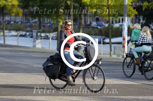 Amsterdam 9 oktober 2014
Annette Malherbe op de fiets bij de westergasfabriek