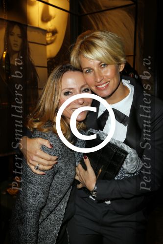 Amsterdam 22 oktober 2014
Diner in de supertrash winkel op de leidse straat. Maybritt Mobach met Anouk Smulders