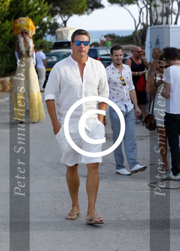 ibiza 26 september 2014
Trouwen Patty Brard en Antoine de Vijver bij babylon beach op ibiza. Arjan Roskam
