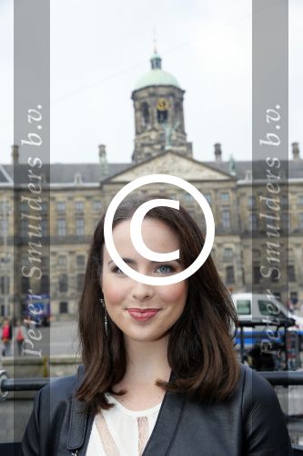 Amsterdam 30 september 2014
Kelly Kruger, Darin Brooks, Kim Matula, Scott Clifton, Ashleigh Brewer en Ferry Doedens uit de Amerikaanse soapserie The Bold and the Beautiful tijdens opnames op de dam in Amsterdam.
