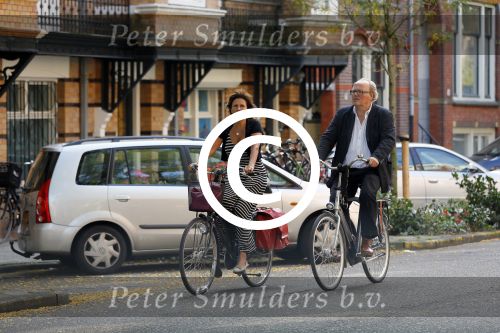 Amsterdam 4 oktober 2014
Astrid Joosten met een kennis op terras.