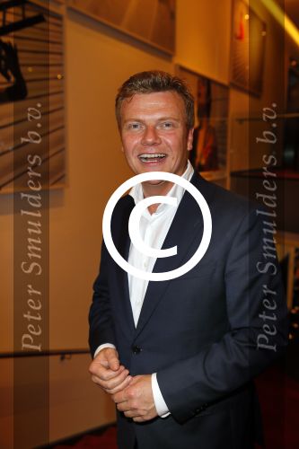 Amsterdam 20 oktober 2014
Premiere alles went behalve een vent in nieuwe de la mar.
Bastiaan Ragas met ouders