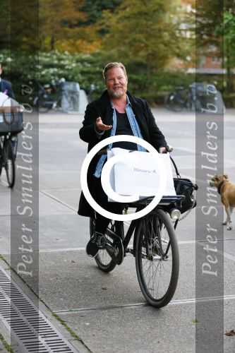 Amsterdam 9 oktober 2014
Presentatie hunkemoller met Sylvie Meis in de westergasfabriek.
Haar vriend Samuel Deutsch kwam ook even kijken. bastiaan v Schaijk