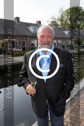 Abcoude 19 september 2014
Robert Leroy wordt ambassadeur voor dolphins for Davey. Bert Simhoffer is oprichter van de stichting.