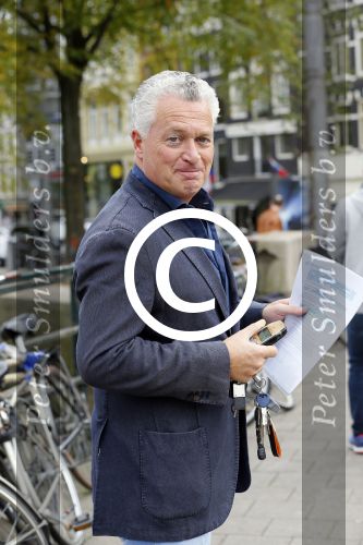 Amsterdam 2 oktober 2014
Bram Moszkowicz op straat in het centrum van Amsterdam
