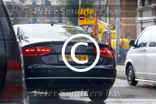 Amsterdam 16 oktober 2014
Camiel Eurlings wordt daags na zijn ontslag bij de KLM thuis gebracht door zijn prive chauffeur.