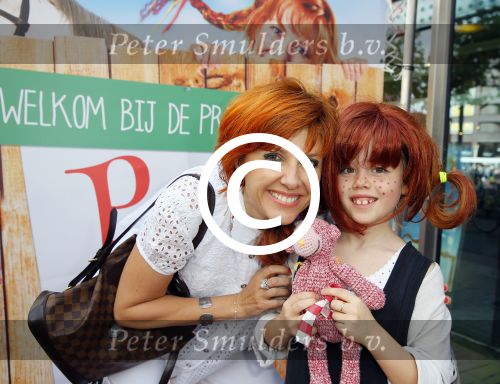 Amstelveen 5 oktober 2014
Premiere Pippi Langkous in de schouwburg van Amstelveen. Chazia Mourali met dochter