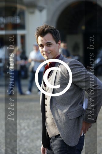 Amsterdam 30 september 2014
Kelly Kruger, Darin Brooks, Kim Matula, Scott Clifton, Ashleigh Brewer en Ferry Doedens uit de Amerikaanse soapserie The Bold and the Beautiful tijdens opnames op de dam in Amsterdam.