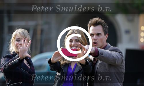 Amsterdam 30 september 2014
Kelly Kruger, Darin Brooks, Kim Matula, Scott Clifton, Ashleigh Brewer en Ferry Doedens uit de Amerikaanse soapserie The Bold and the Beautiful tijdens opnames op de dam in Amsterdam.