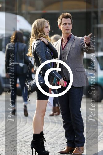 Amsterdam 30 september 2014
Kelly Kruger, Darin Brooks, Kim Matula, Scott Clifton, Ashleigh Brewer en Ferry Doedens uit de Amerikaanse soapserie The Bold and the Beautiful tijdens opnames op de dam in Amsterdam.