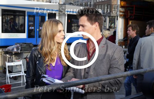 Amsterdam 30 september 2014
Kelly Kruger, Darin Brooks, Kim Matula, Scott Clifton, Ashleigh Brewer en Ferry Doedens uit de Amerikaanse soapserie The Bold and the Beautiful tijdens opnames op de dam in Amsterdam.