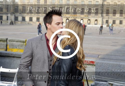 Amsterdam 30 september 2014
Kelly Kruger, Darin Brooks, Kim Matula, Scott Clifton, Ashleigh Brewer en Ferry Doedens uit de Amerikaanse soapserie The Bold and the Beautiful tijdens opnames op de dam in Amsterdam.
