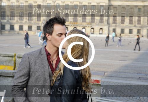 Amsterdam 30 september 2014
Kelly Kruger, Darin Brooks, Kim Matula, Scott Clifton, Ashleigh Brewer en Ferry Doedens uit de Amerikaanse soapserie The Bold and the Beautiful tijdens opnames op de dam in Amsterdam.