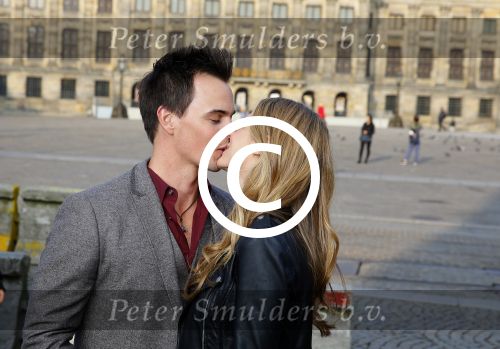 Amsterdam 30 september 2014
Kelly Kruger, Darin Brooks, Kim Matula, Scott Clifton, Ashleigh Brewer en Ferry Doedens uit de Amerikaanse soapserie The Bold and the Beautiful tijdens opnames op de dam in Amsterdam.