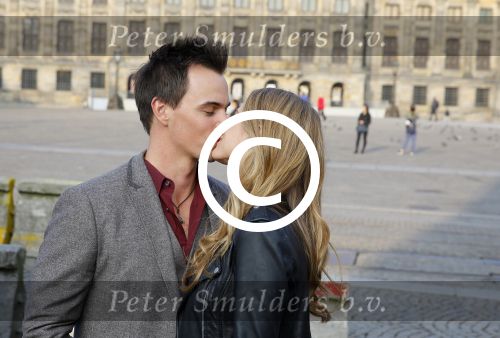 Amsterdam 30 september 2014
Kelly Kruger, Darin Brooks, Kim Matula, Scott Clifton, Ashleigh Brewer en Ferry Doedens uit de Amerikaanse soapserie The Bold and the Beautiful tijdens opnames op de dam in Amsterdam.