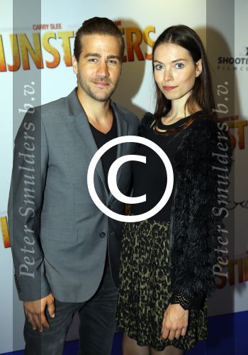 Amsterdam 22 september 2014
Premiere Pijnstillers in Tuschinski.
Dave Schram met partner Annewil Hokken
