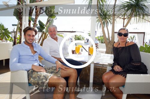 Torremolinos25 september 2014
Dave Dries en Honoria Roelvink op vakantie in Spanje waar Dries heeft opgetreden.