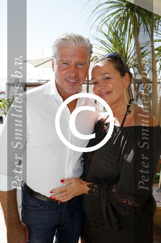 Torremolinos25 september 2014
Dave Dries en Honoria Roelvink op vakantie in Spanje waar Dries heeft opgetreden.