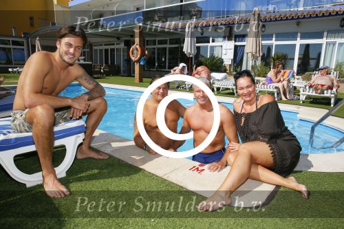 Torremolinos25 september 2014
Dave Dries en Honoria Roelvink op vakantie in Spanje waar Dries heeft opgetreden.