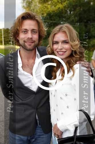Utrecht 20 augustus 2014
Premiere Hans Klok in Vredenburg .
Elisa v d Meijden met een kennis