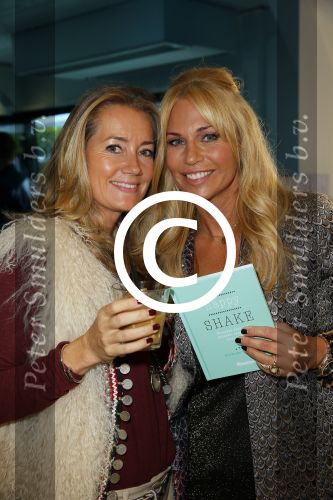 Blaricum 15 oktober 2014
Presentatie boek Ellemieke Vermolen in Blushing van Gordon. Ellemieke met beste vriendin Monique Mathijssen