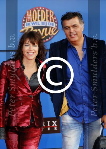 Utrecht 21 september 2014
Premiere moeder ik wil bij de revue in het beatrixtheater.
Ellen ten Damme met vriend