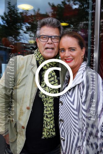 Amstelveen 5 oktober 2014
Emile Ratelband met zijn zoon Emilio en dochter Royce en vriendin Gitta bij premiere Pippi Langkous.